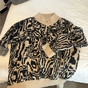 Sweet Rain Black and Cream Abstract Women's Sweater